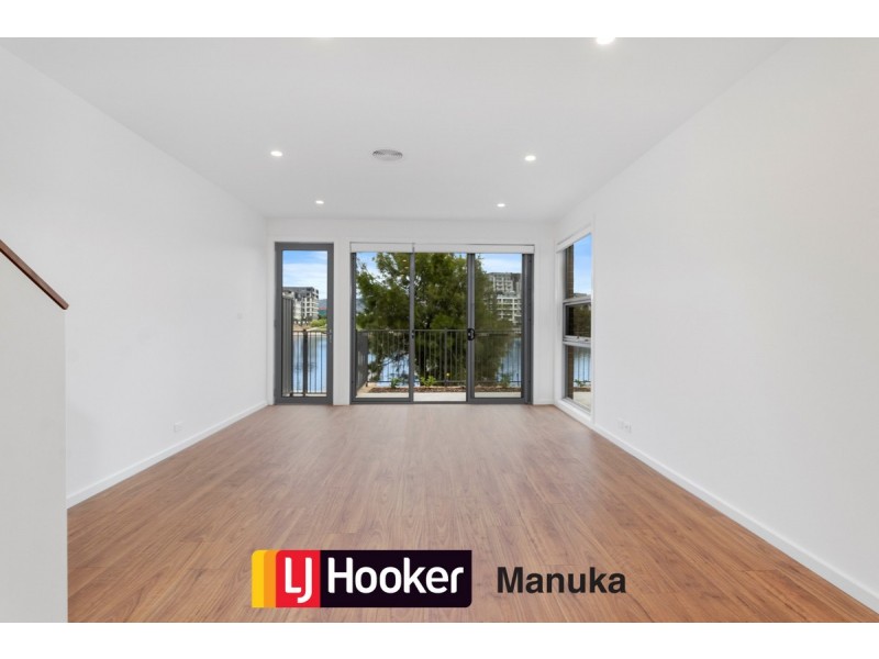 30/10 Ellison Harvie Close, Greenway ACT 2900