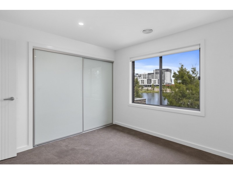 30/10 Ellison Harvie Close, Greenway ACT 2900