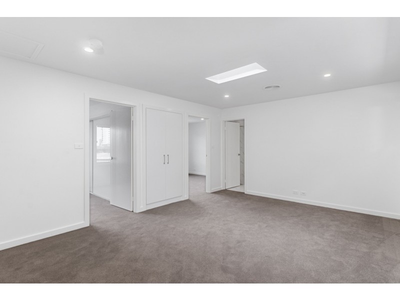 30/10 Ellison Harvie Close, Greenway ACT 2900