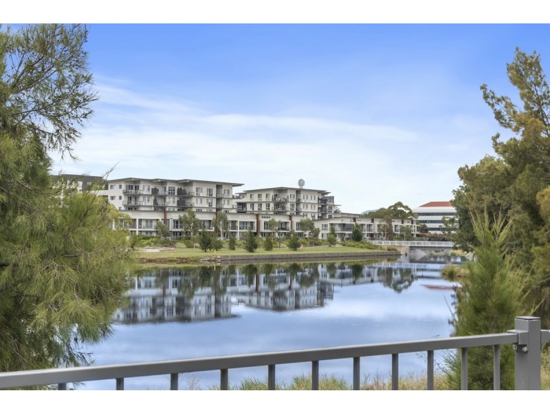 30/10 Ellison Harvie Close, Greenway ACT 2900