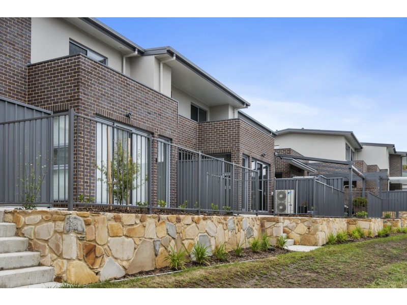 30/10 Ellison Harvie Close, Greenway ACT 2900