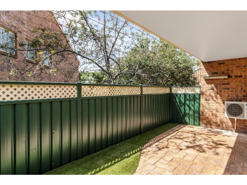 71/44 Jerrabomberra Avenue, Narrabundah ACT 2604