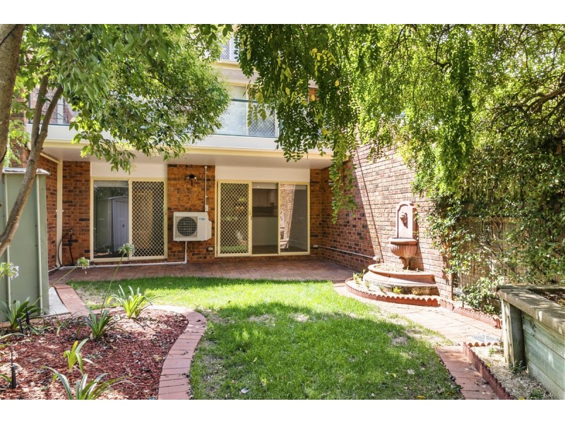 71/44 Jerrabomberra Avenue, Narrabundah ACT 2604
