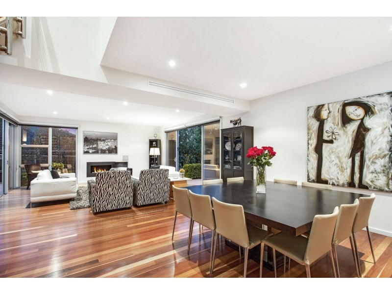 16 Hobart Avenue, Forrest ACT 2603