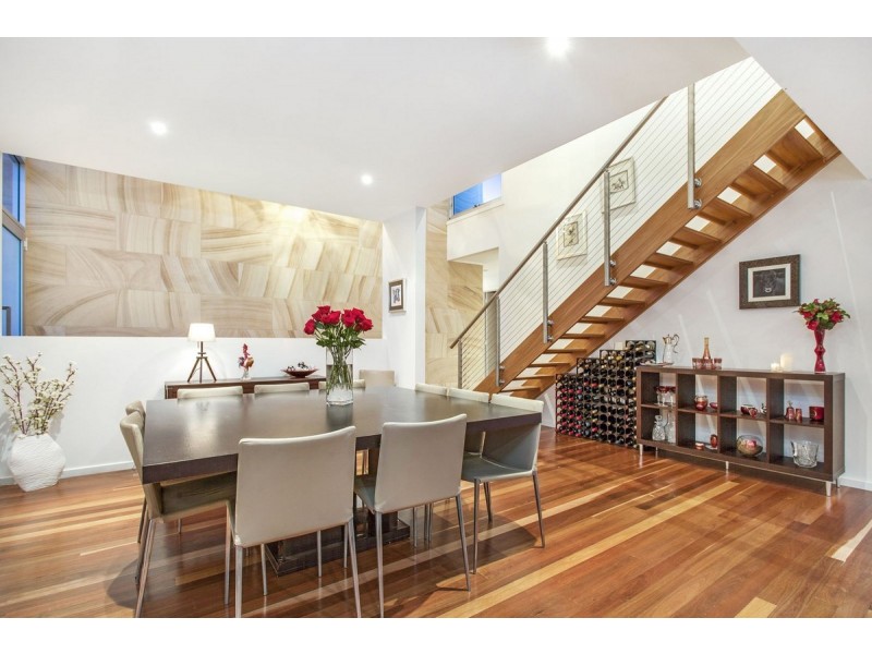 16 Hobart Avenue, Forrest ACT 2603
