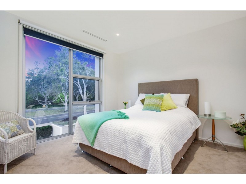 16 Hobart Avenue, Forrest ACT 2603