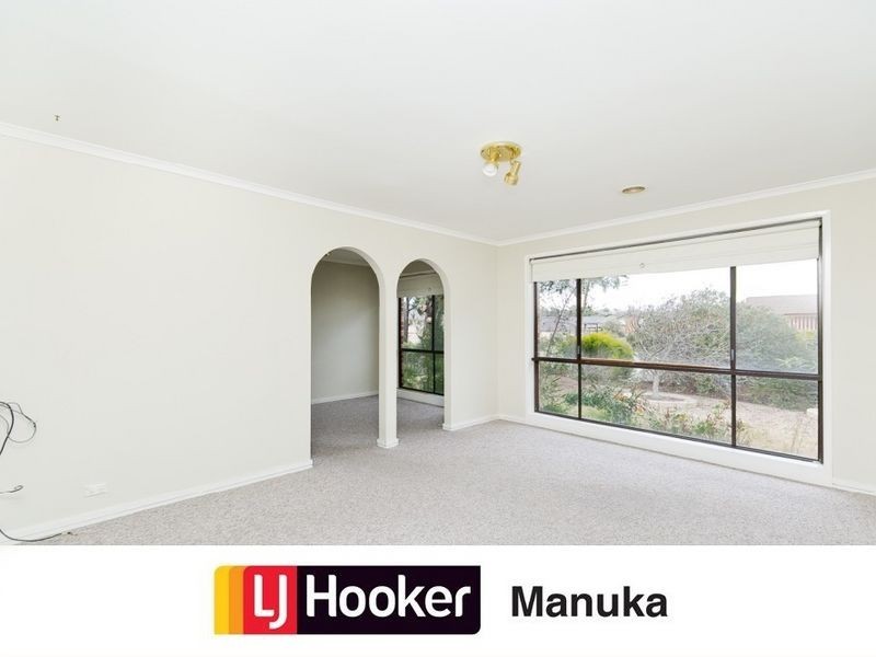 13 Litchfield Place, Gilmore ACT 2905
