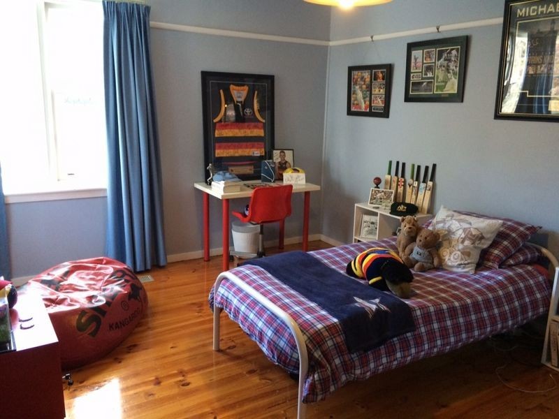 108 Strickland Crescent, Deakin ACT 2600