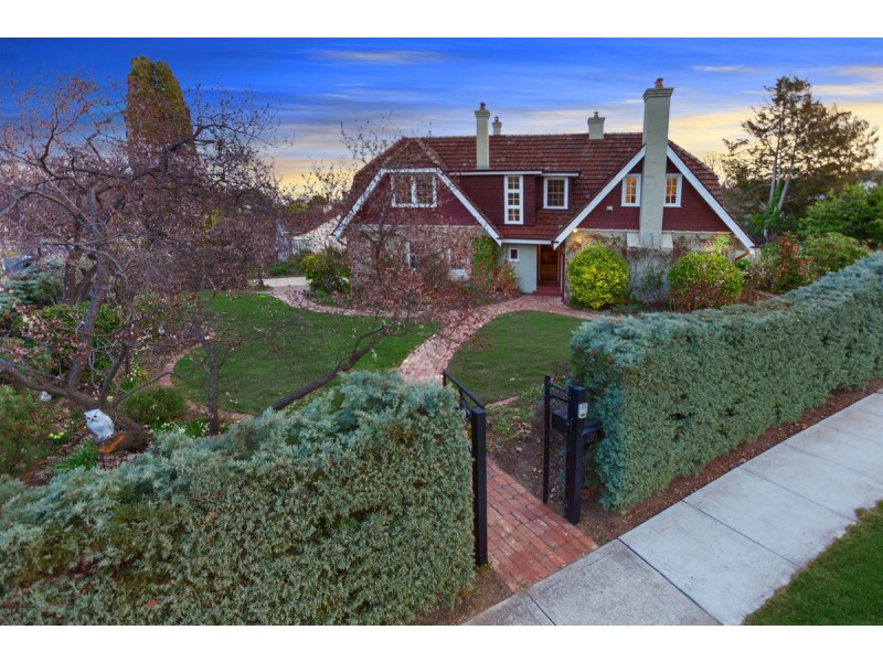 36 Furneaux Street, Griffith ACT 2603