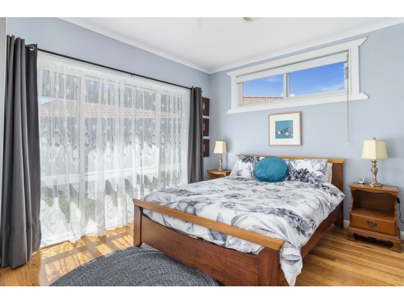 15 Wambool Street, Narrabundah ACT 2604