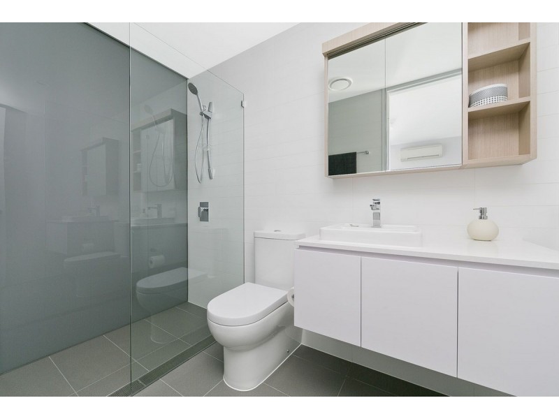 19/97 Eastern Valley Way, Belconnen ACT 2617