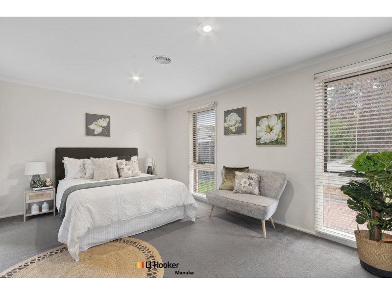 35 Cumpston Place, Macgregor ACT 2615
