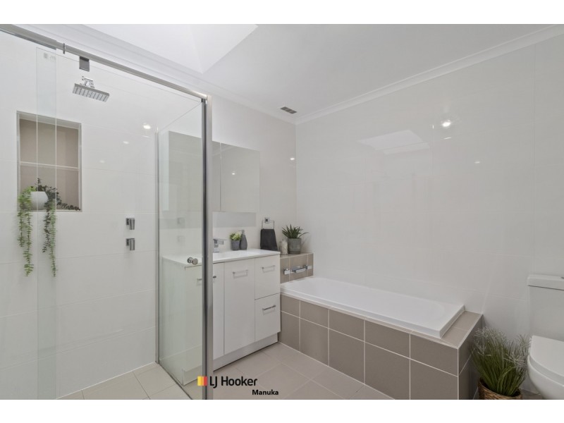 35 Cumpston Place, Macgregor ACT 2615