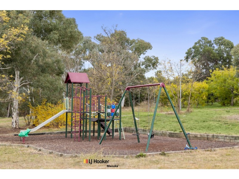 35 Cumpston Place, Macgregor ACT 2615
