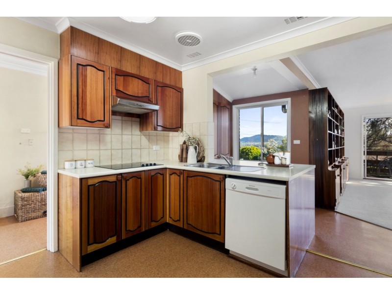 17 Flanagan Street, Garran ACT 2605
