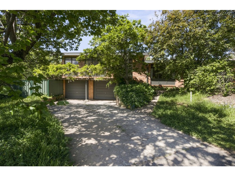9 Hartog Street, Griffith ACT 2603