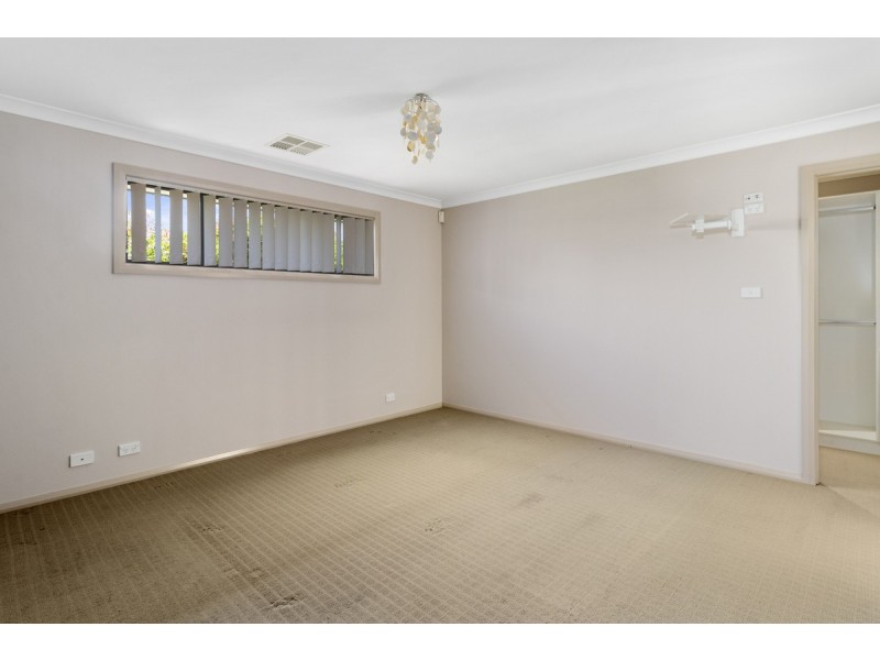 11 Wallaman Street, Harrison ACT 2914