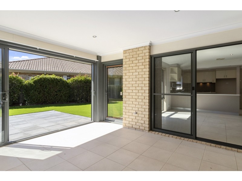 11 Wallaman Street, Harrison ACT 2914