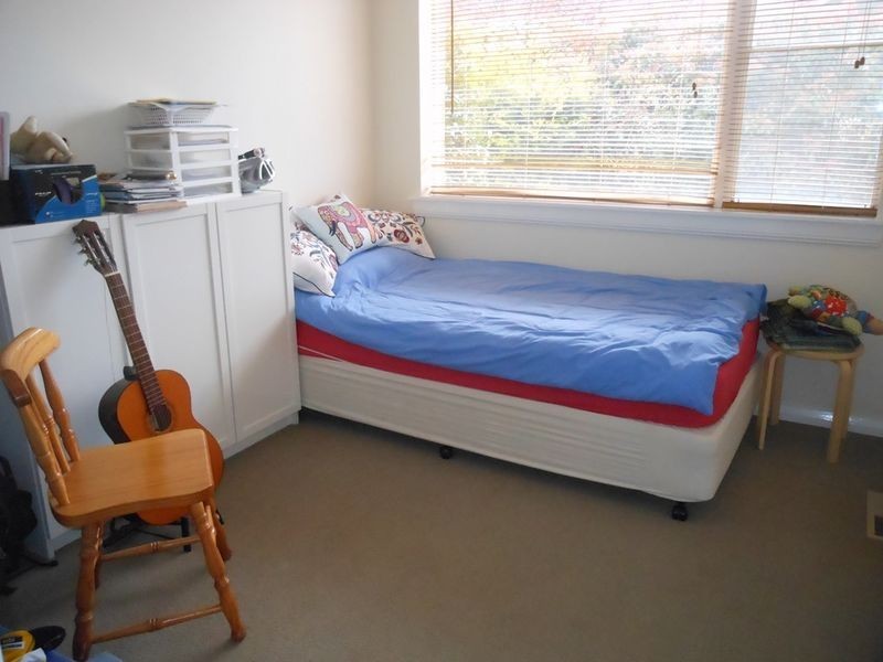 35 Newdegate Street, Deakin ACT 2600