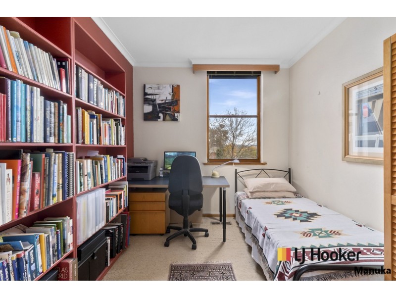 13 Valder Place, Farrer ACT 2607