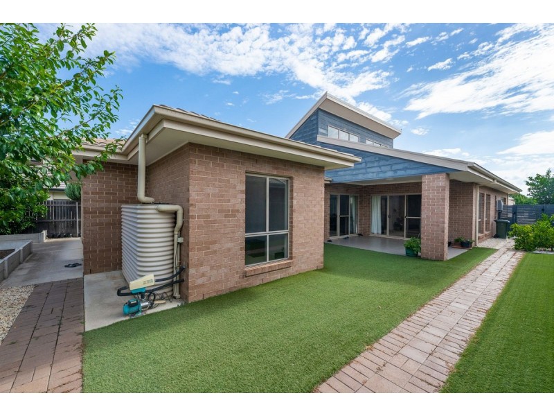 125 Christina Stead Street, Franklin ACT 2913