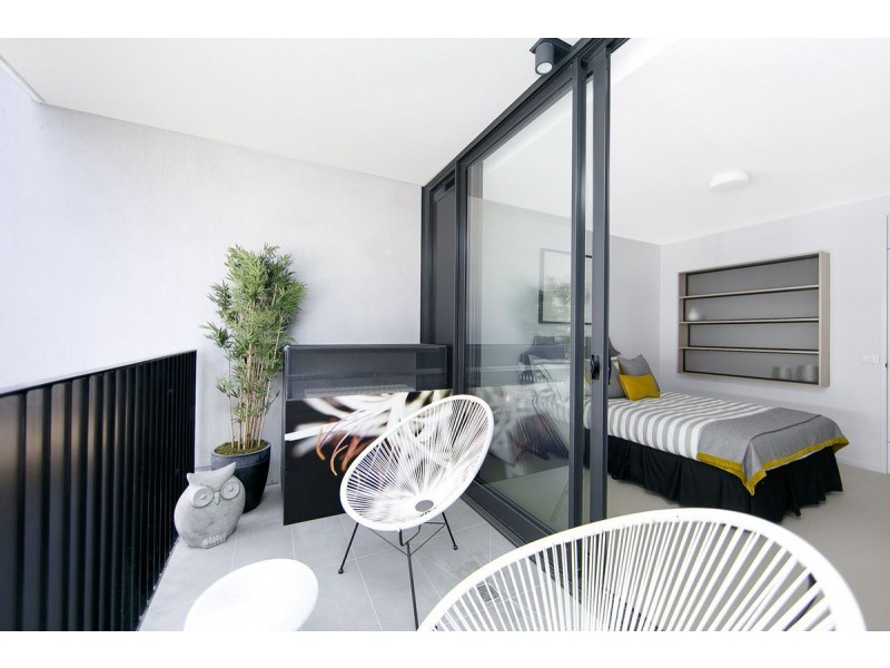 2/97 Eastern Valley Way, Belconnen ACT 2617