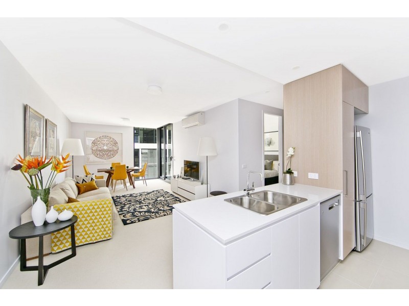 2/97 Eastern Valley Way, Belconnen ACT 2617