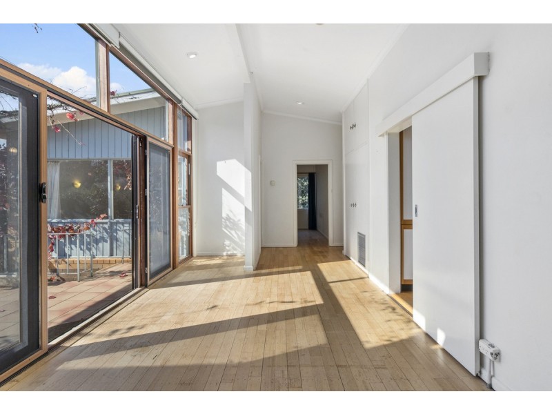 60 Hicks Street, Red Hill ACT 2603