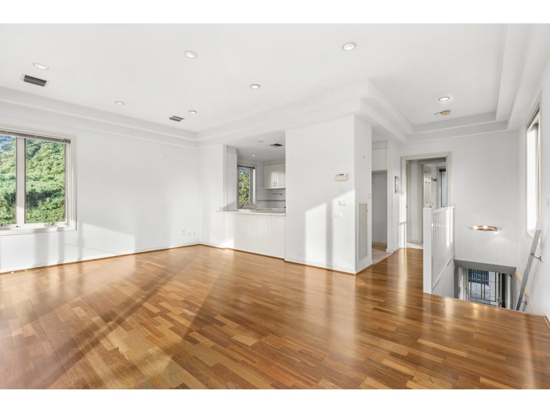 10/37 Dominion Circuit, Forrest ACT 2603