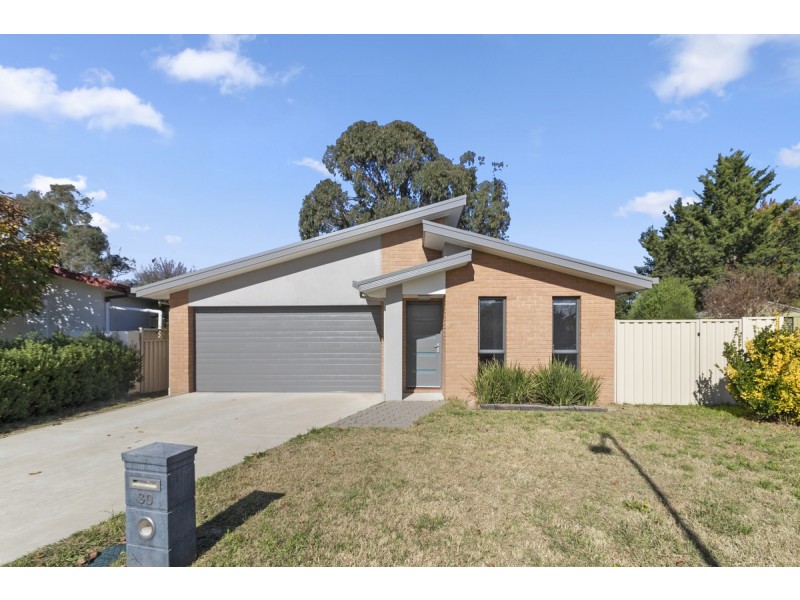 30 Wambool Street, Narrabundah ACT 2604