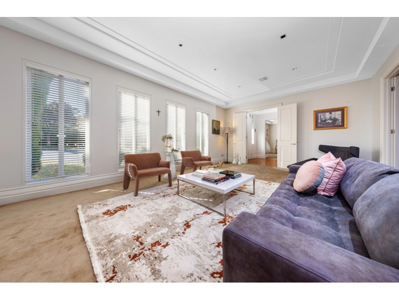 2 Francis Street, Red Hill ACT 2603