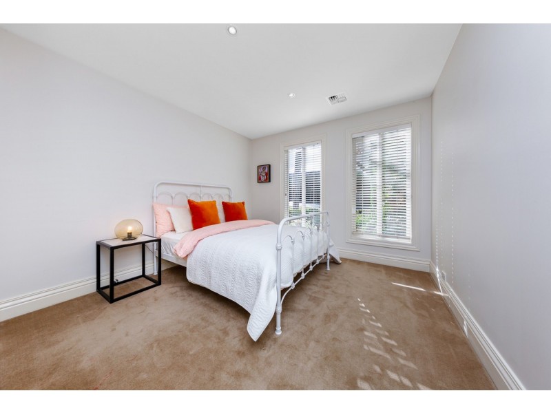 2 Francis Street, Red Hill ACT 2603