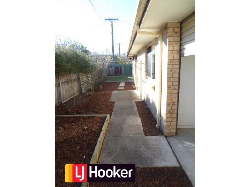 2/6 Mindarie Street, Narrabundah ACT 2604