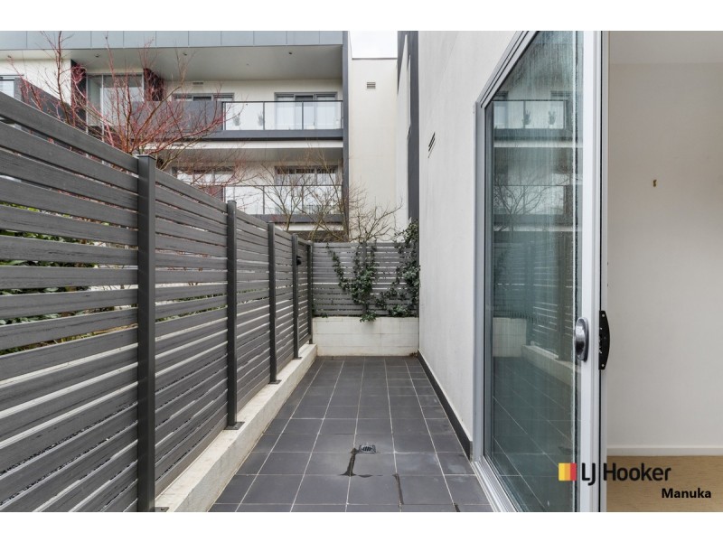 15/16 New South Wales Crescent, Forrest ACT 2603