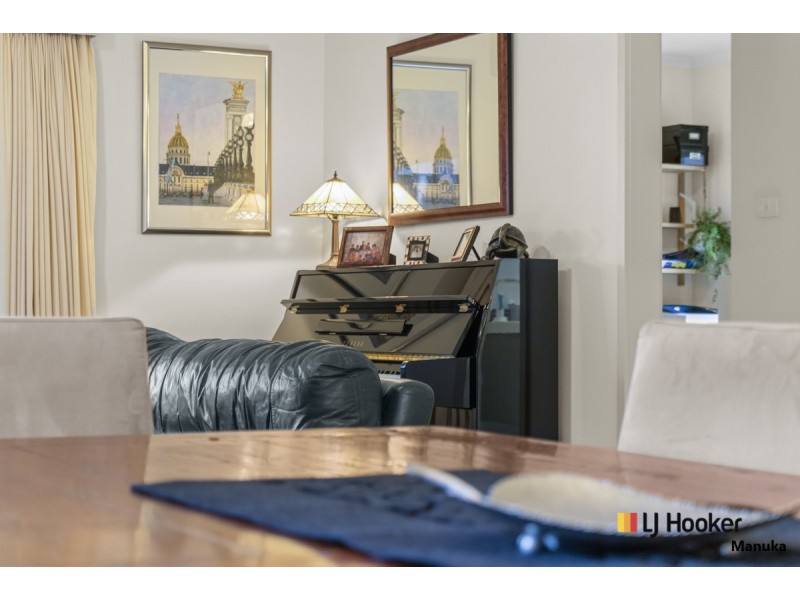 6 Kaeppel Place, Isaacs ACT 2607