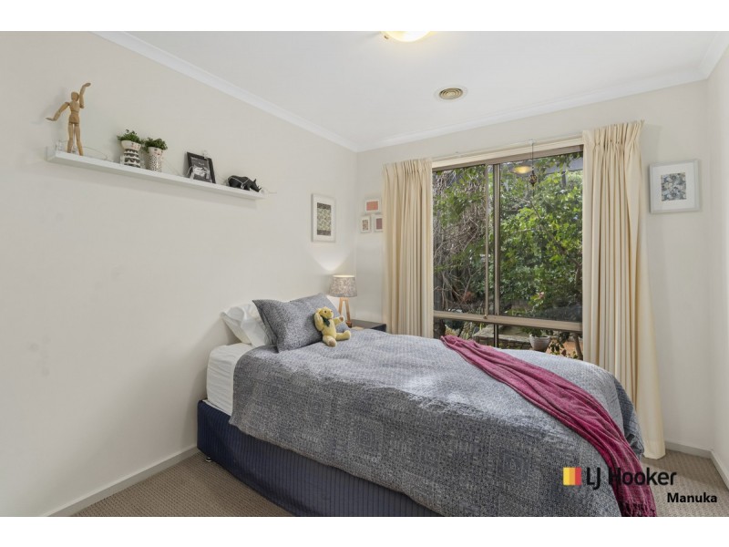 6 Kaeppel Place, Isaacs ACT 2607