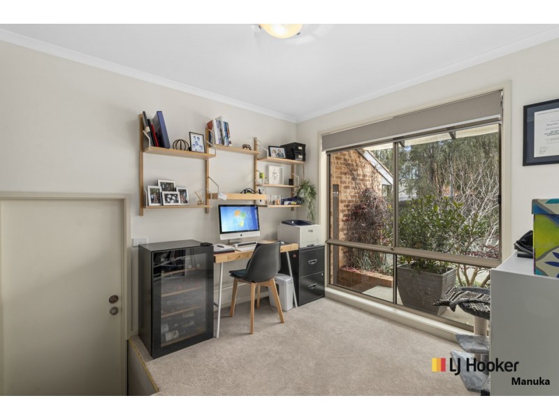6 Kaeppel Place, Isaacs ACT 2607