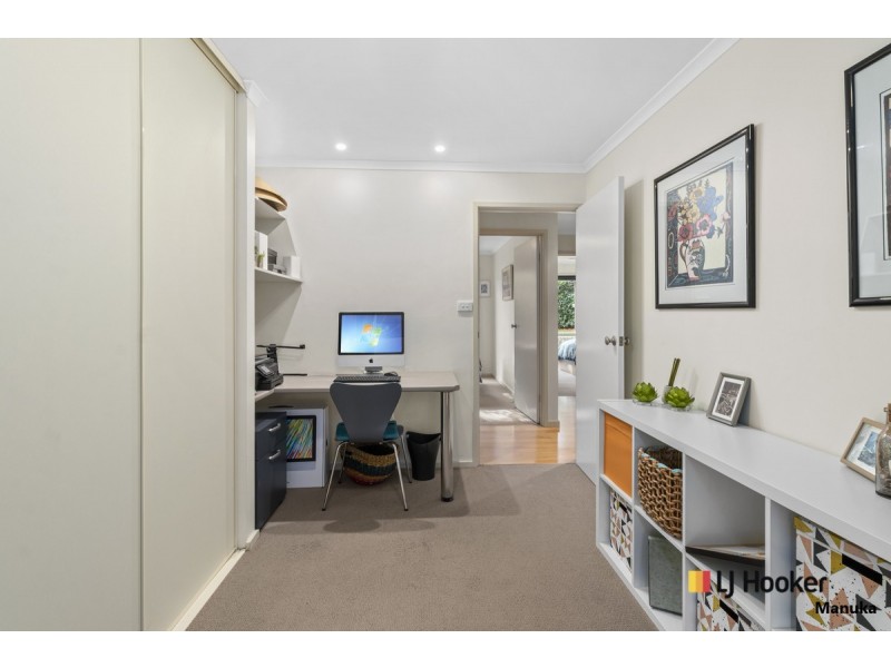 6 Kaeppel Place, Isaacs ACT 2607