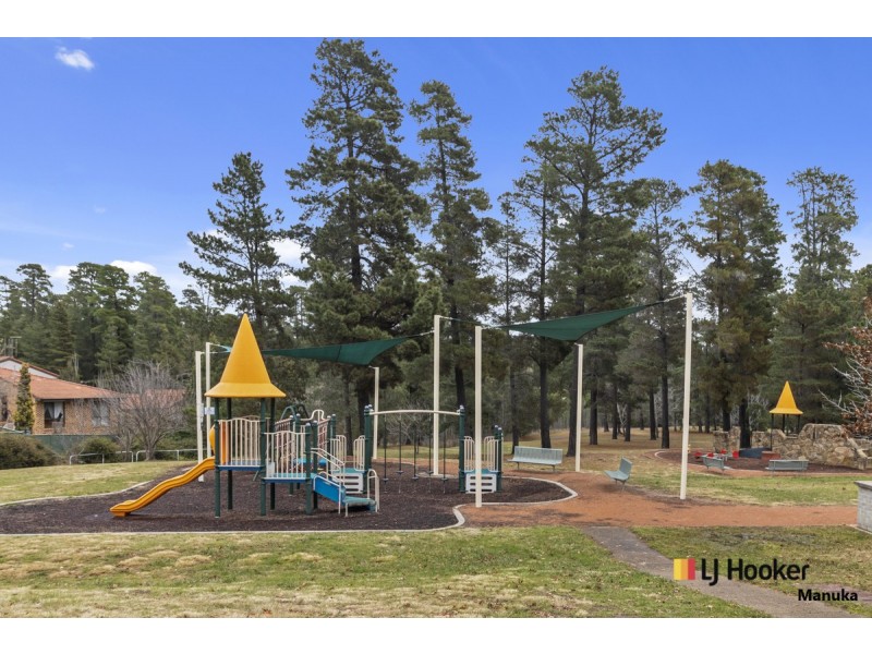 6 Kaeppel Place, Isaacs ACT 2607