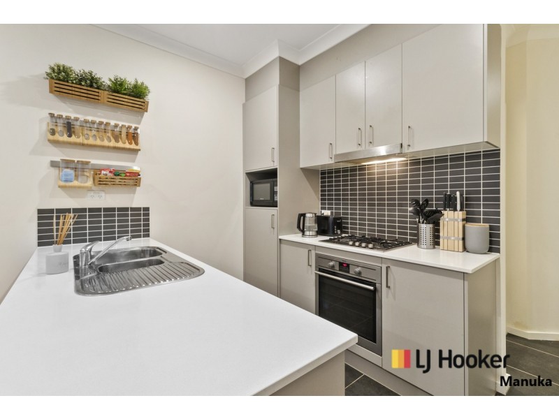 5/33 Arthur Blakeley Way, Coombs NSW 2611