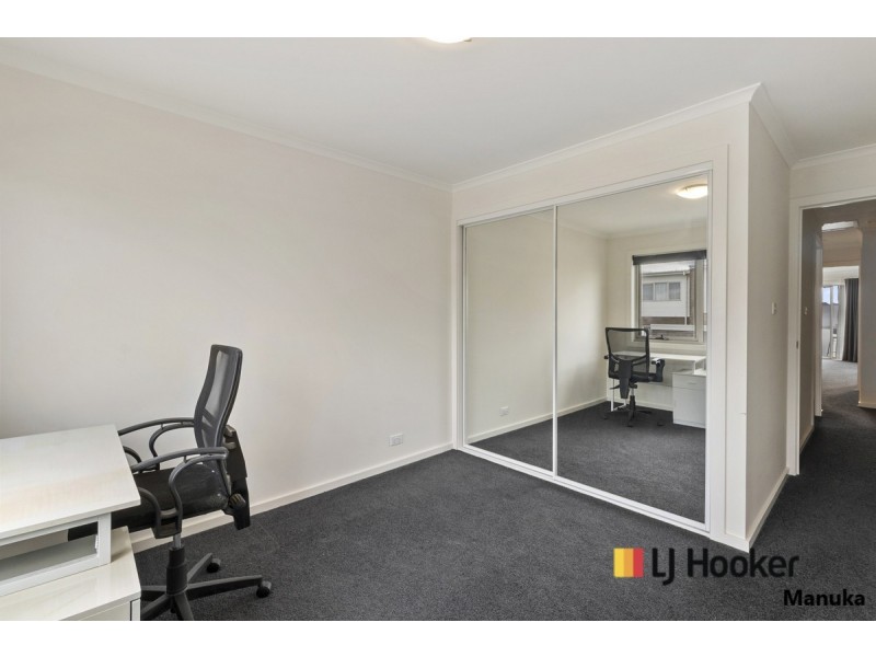 5/33 Arthur Blakeley Way, Coombs NSW 2611