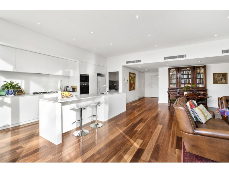 202/17 State Circle, Forrest ACT 2603