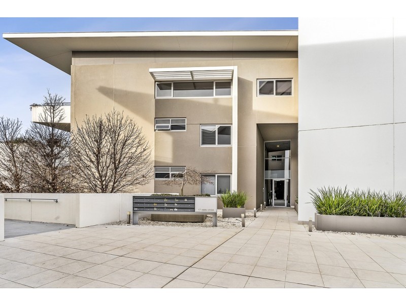 202/17 State Circle, Forrest ACT 2603