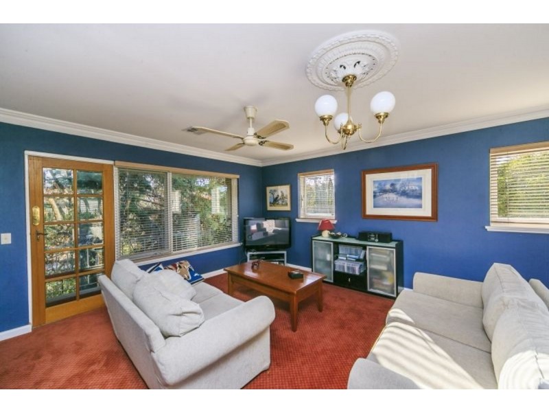 135 Monaro Crescent, Red Hill ACT 2603