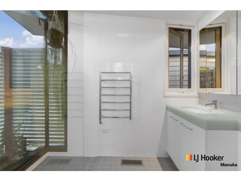 32 Lambert Street, Lyneham ACT 2602