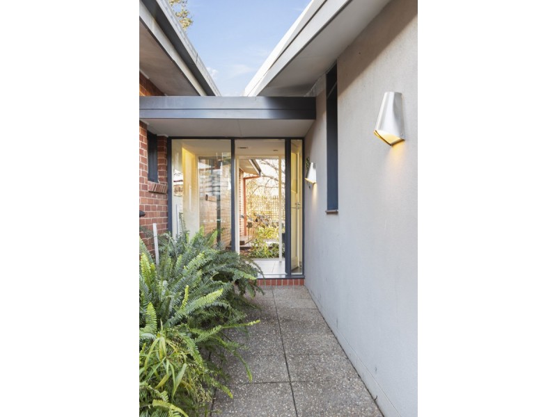 32 Lambert Street, Lyneham ACT 2602