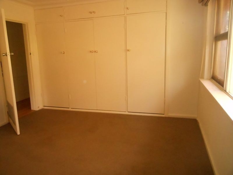 41 Stonehaven Crescent, Deakin ACT 2600