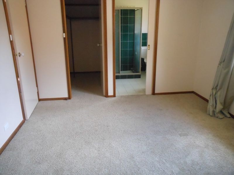 10 Rule Street, Isaacs ACT 2607