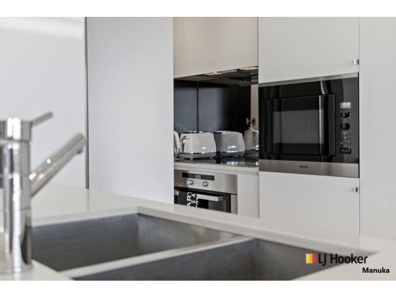 8/11 Sydney Avenue, Barton ACT 2600