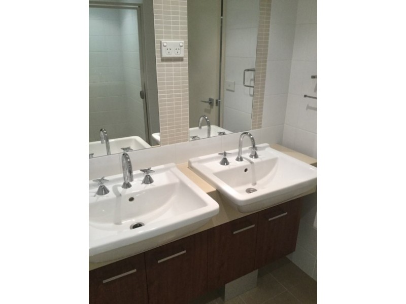 10/3 London Circuit, City ACT 2601